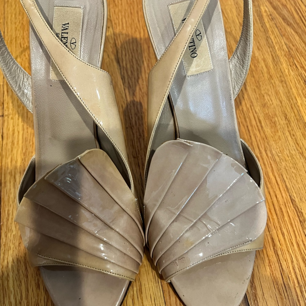 Valentino tan heels 39 1/2
